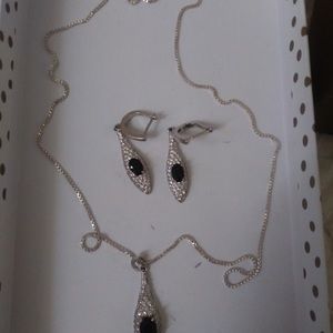 silver necklace and earrings.925 mexicana